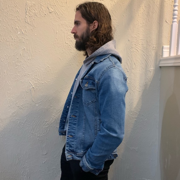 Zara Men’s Denim Jacket - Picture 2 of 3